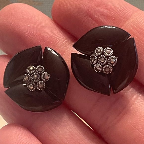 Sterling silver marcasite stud earrings - Picture 4 of 4